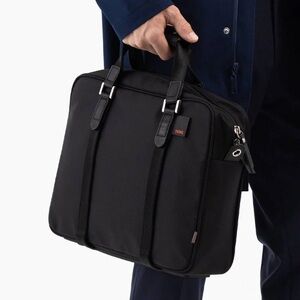 Swims atashe black briefcase / laptop bag